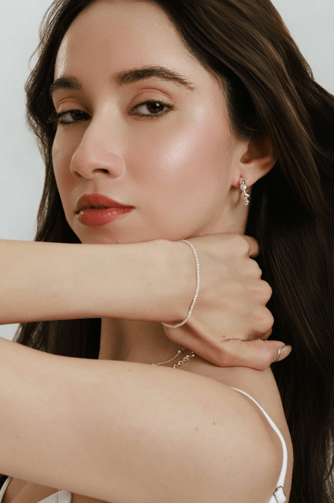 Lara & Ela | Don't Be A Stranger Earrings - Lara & Ela