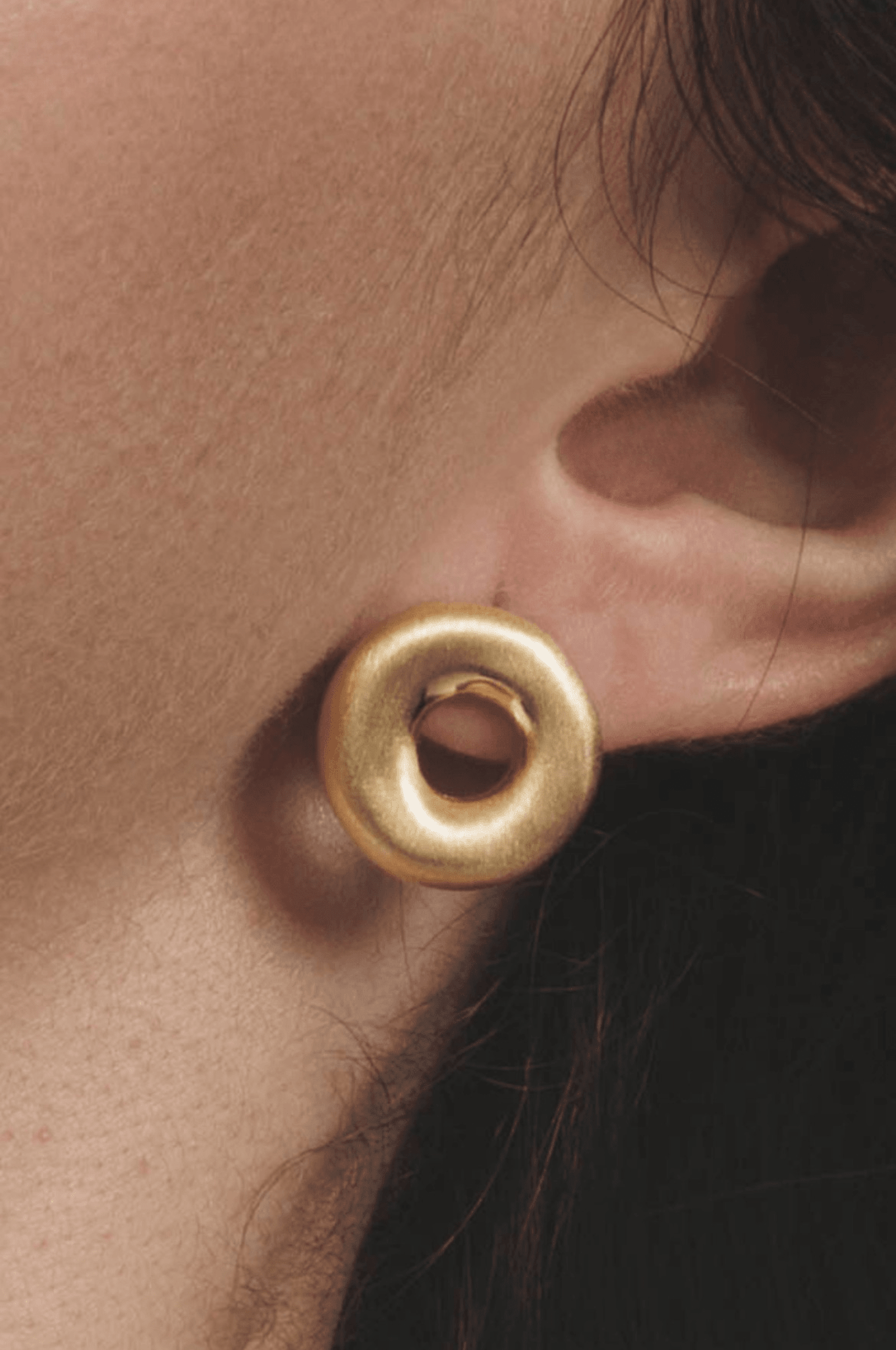 Lara & Ela | Love Makes The World Go Round Earrings - Lara & Ela