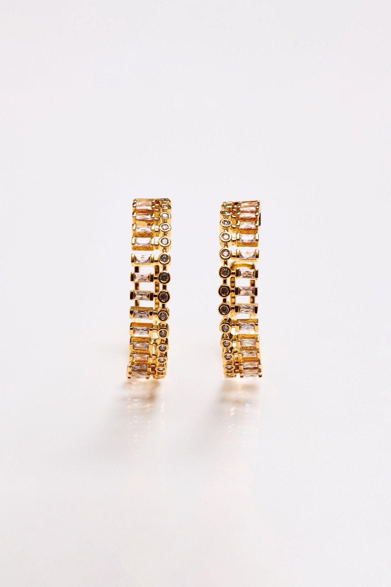 Lara & Ela | Bo Gold Earrings - Lara & Ela