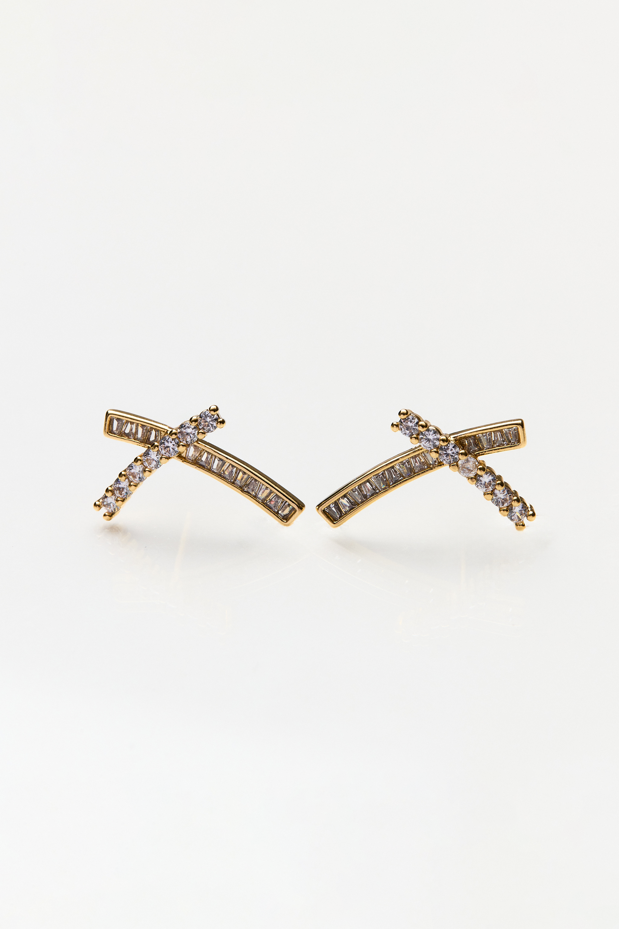 Lara & Ela I Cross My Heart Earrings