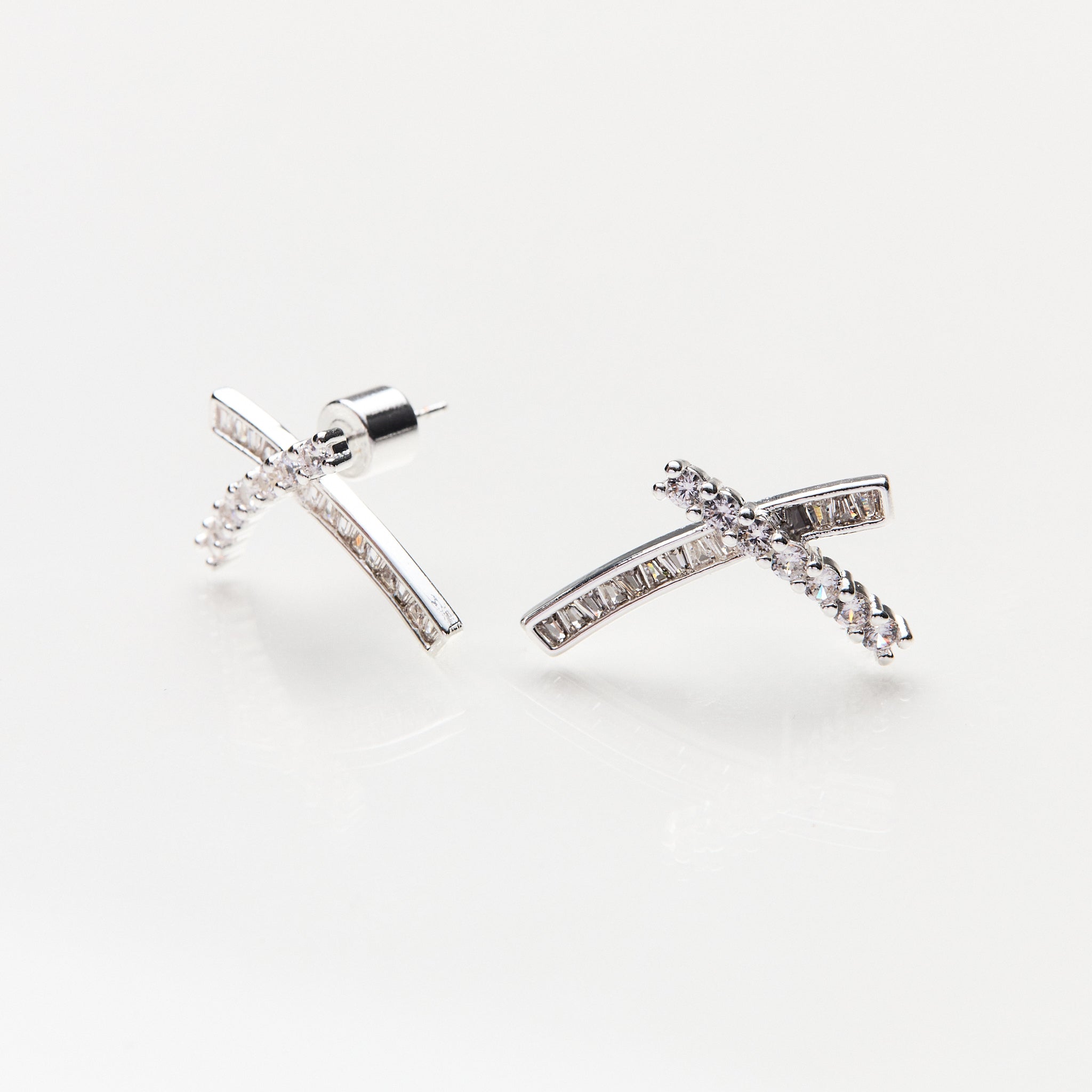 Lara & Ela I Cross My Heart Silver Earrings - Lara & Ela