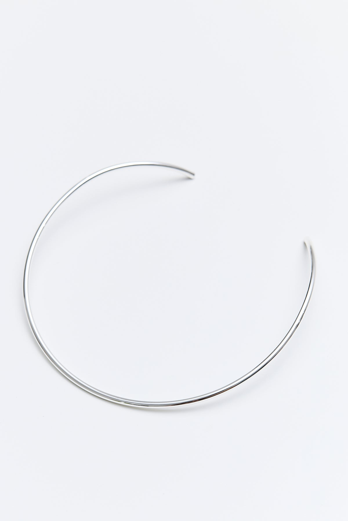 Lara & Ela | Goddess Choker Silver and Oval Pendant Silver