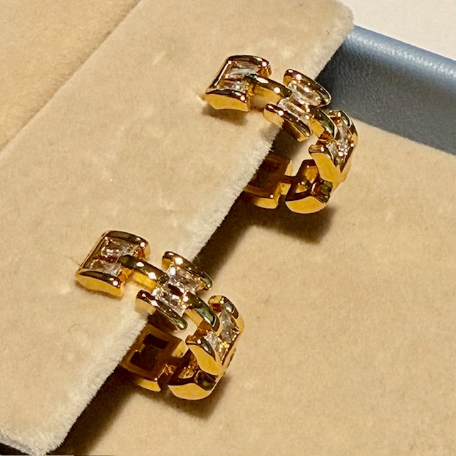 Lara & Ela I Tara Gold Earrings