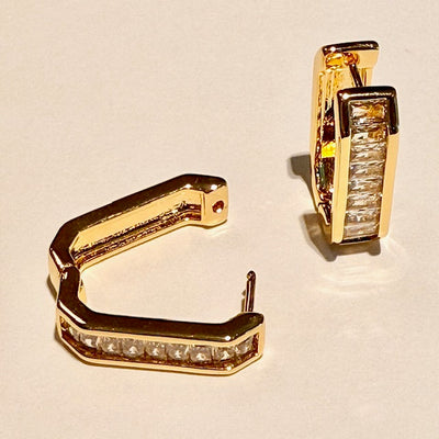 Lara & Ela I Lithe Gold Earrings