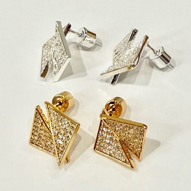 Lara & Ela | Pyramid Rising Silver Earrings - Lara & Ela
