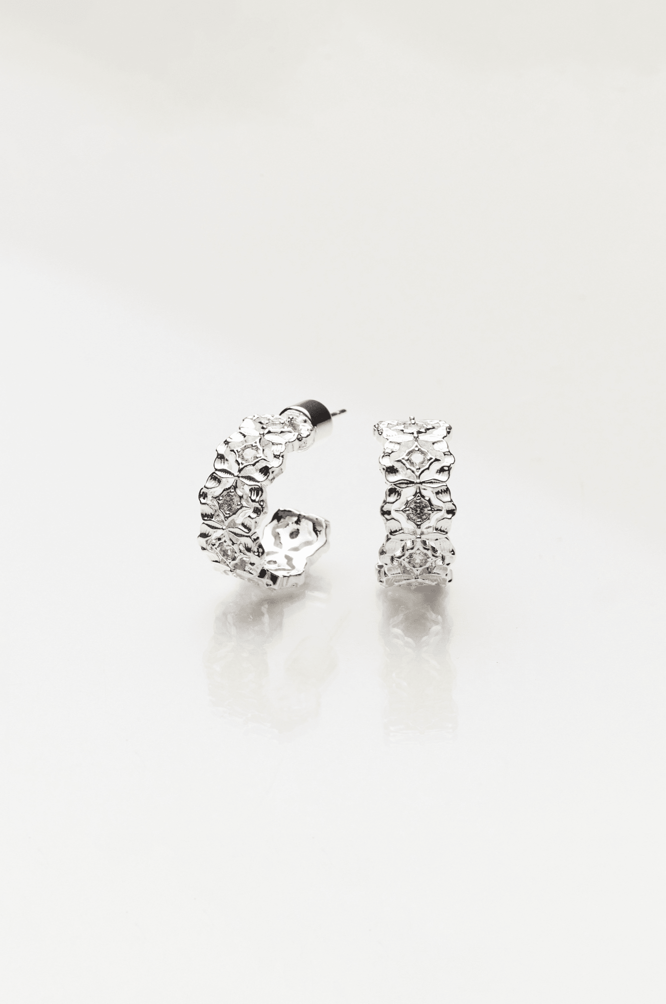 Lara & Ela | Misty Silver Earrings - Lara & Ela