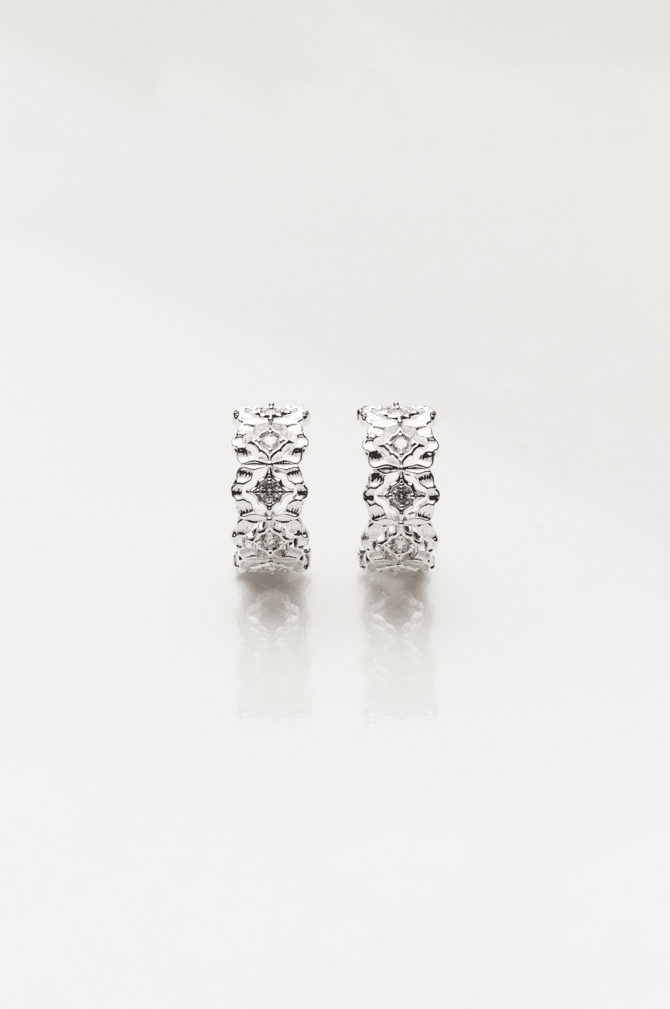 Lara & Ela | Misty Silver Earrings - Lara & Ela