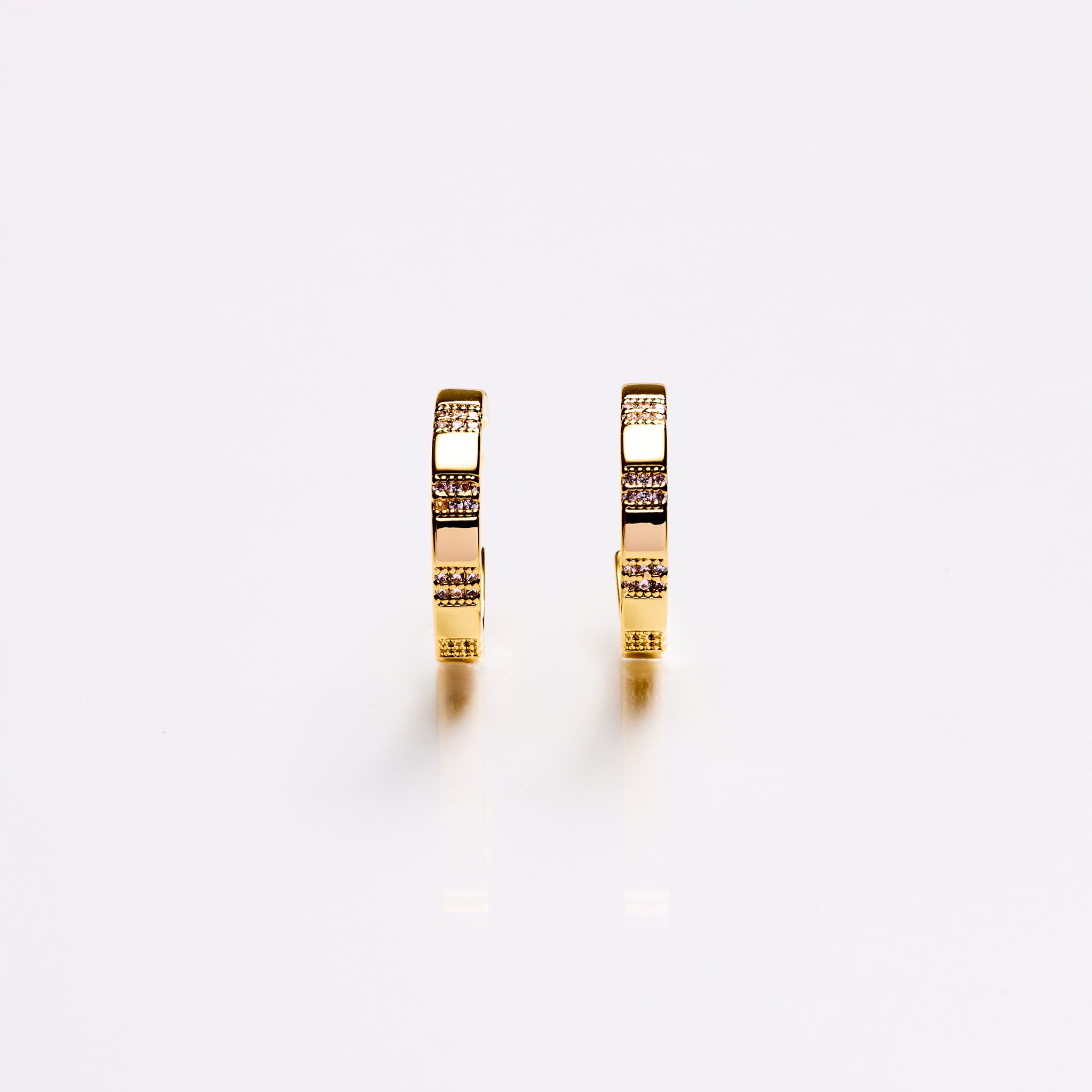 Lara & Ela | Lean On Me Gold Earrings - Lara & Ela
