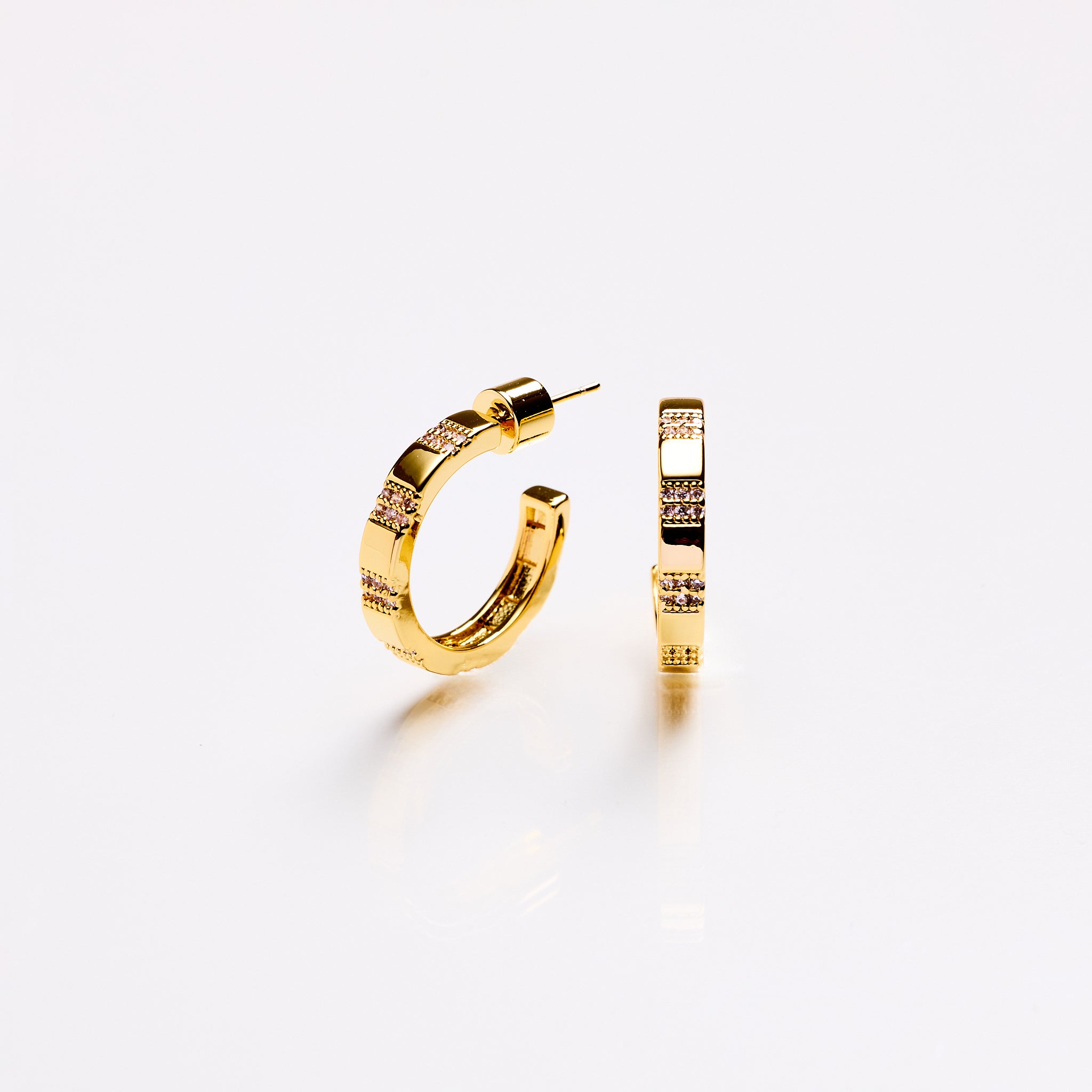 Lara & Ela | Lean On Me Gold Earrings - Lara & Ela