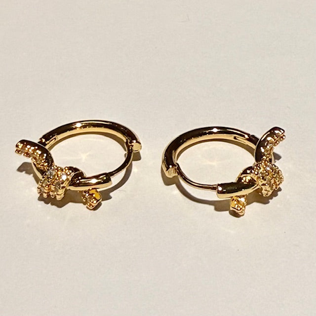 Lara & Ela I Let's Tango Gold Earrings