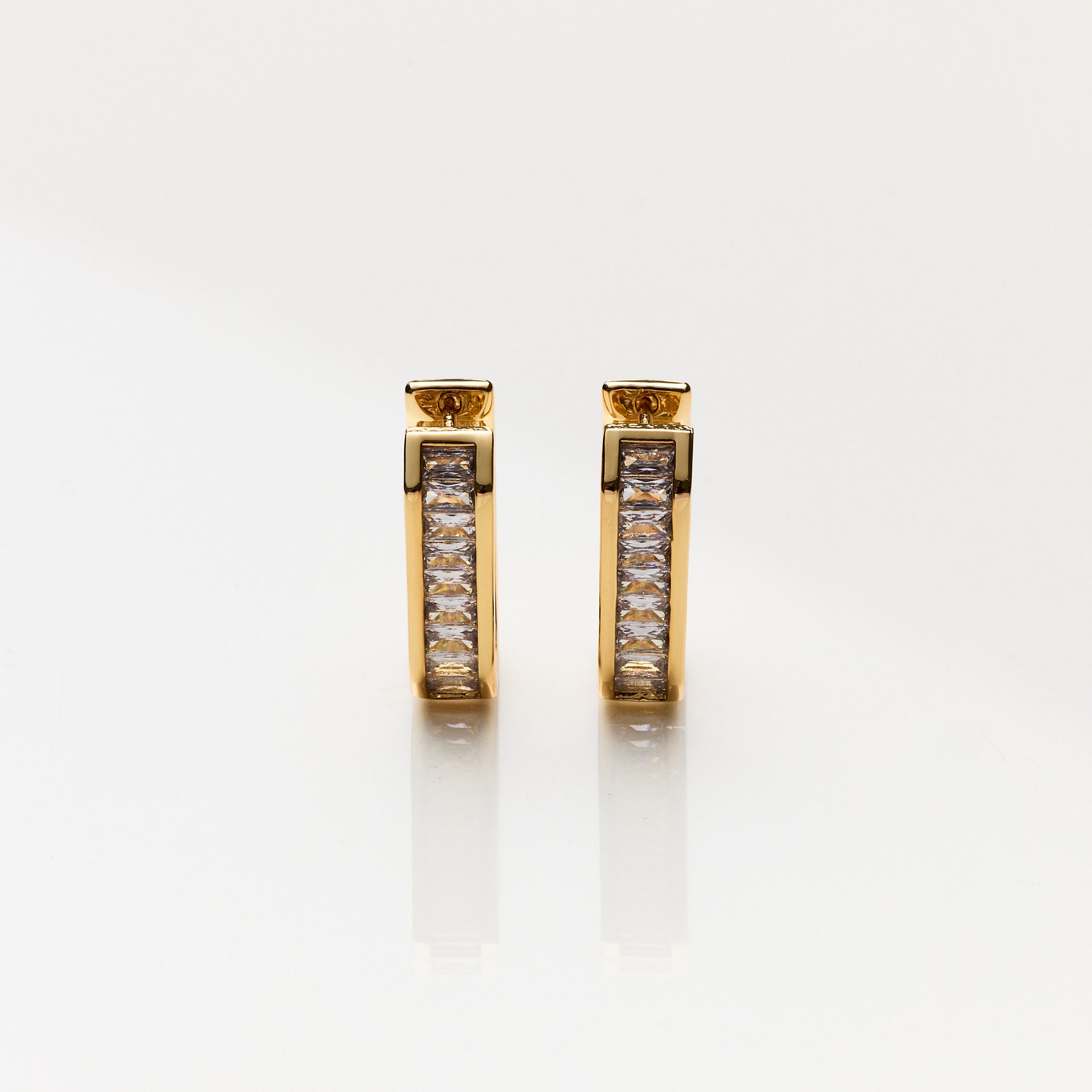 Lara & Ela I Lithe Gold Earrings - Lara & Ela