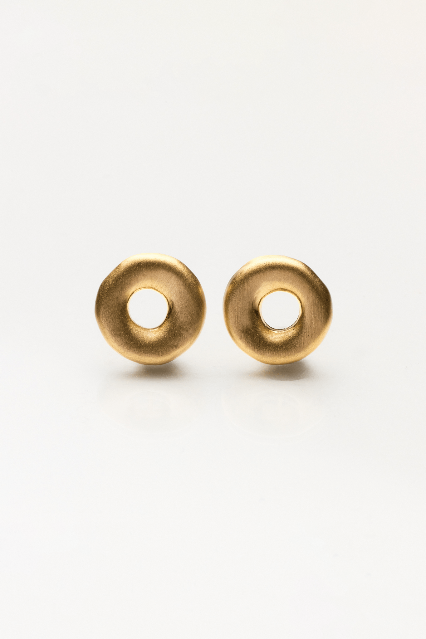 Lara & Ela | Love Makes The World Go Round Earrings - Lara & Ela