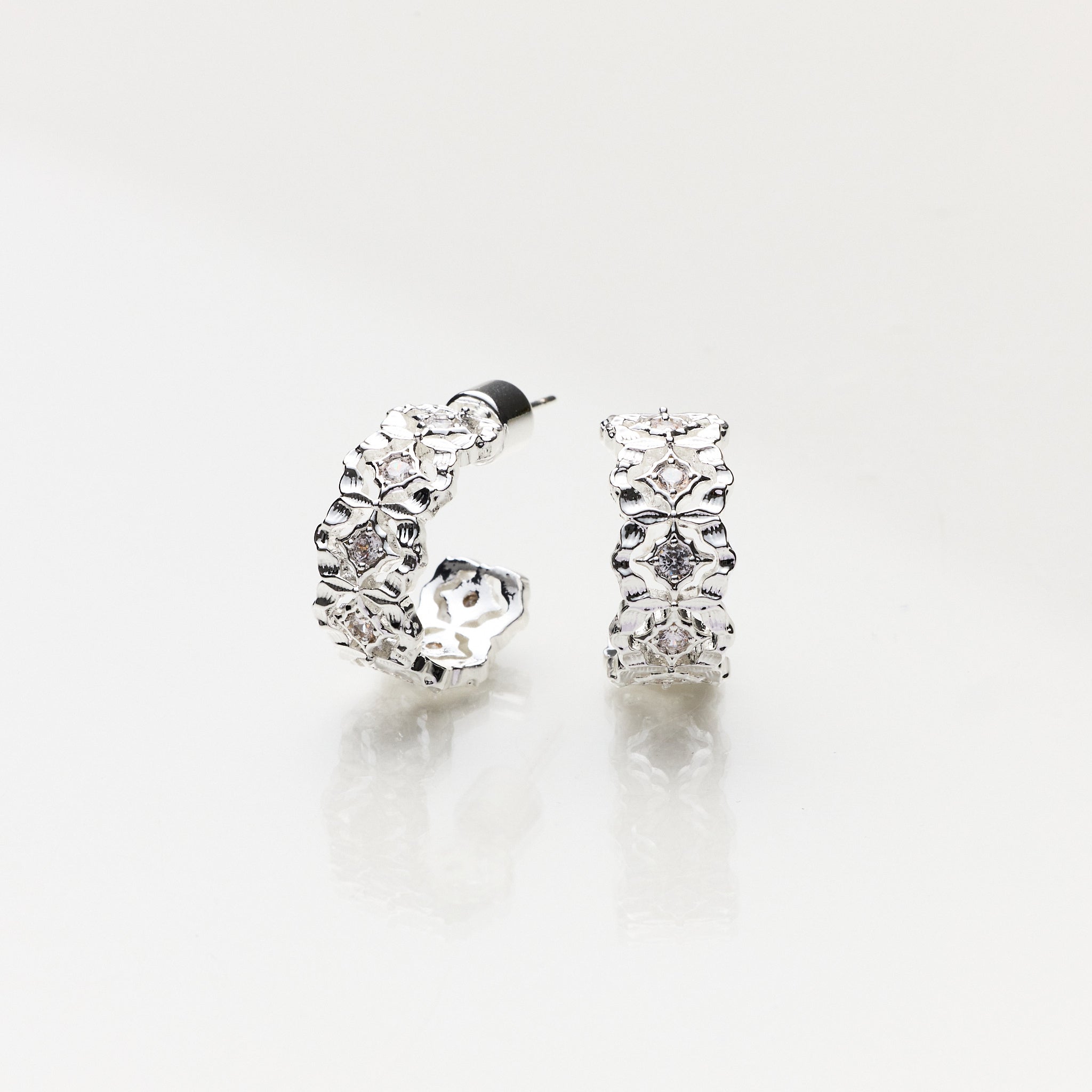 Lara & Ela | Misty Silver Earrings - Lara & Ela