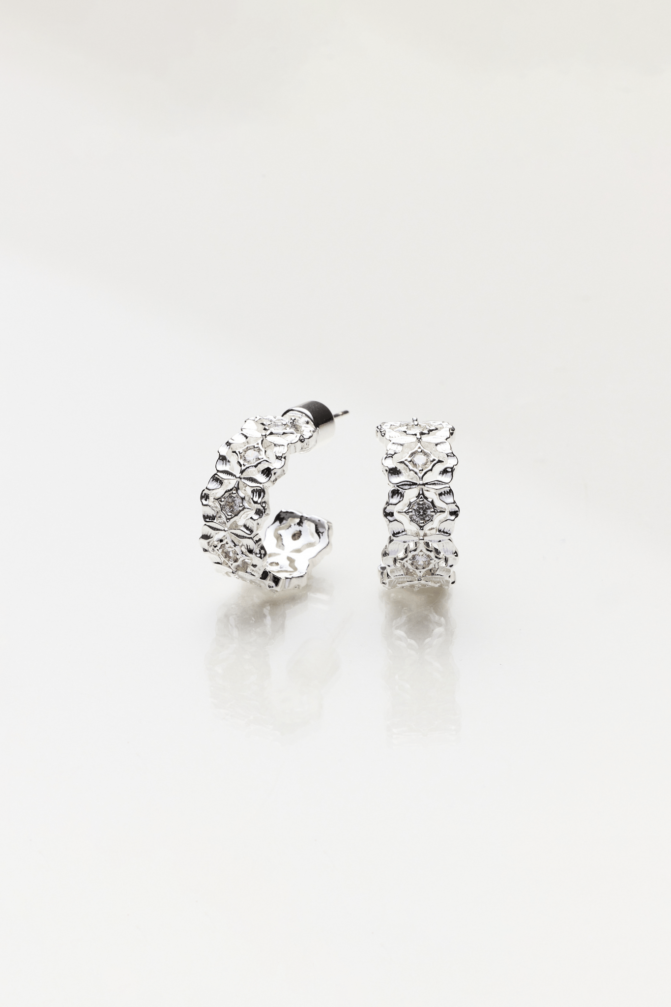 Lara & Ela | Misty Silver Earrings - Lara & Ela