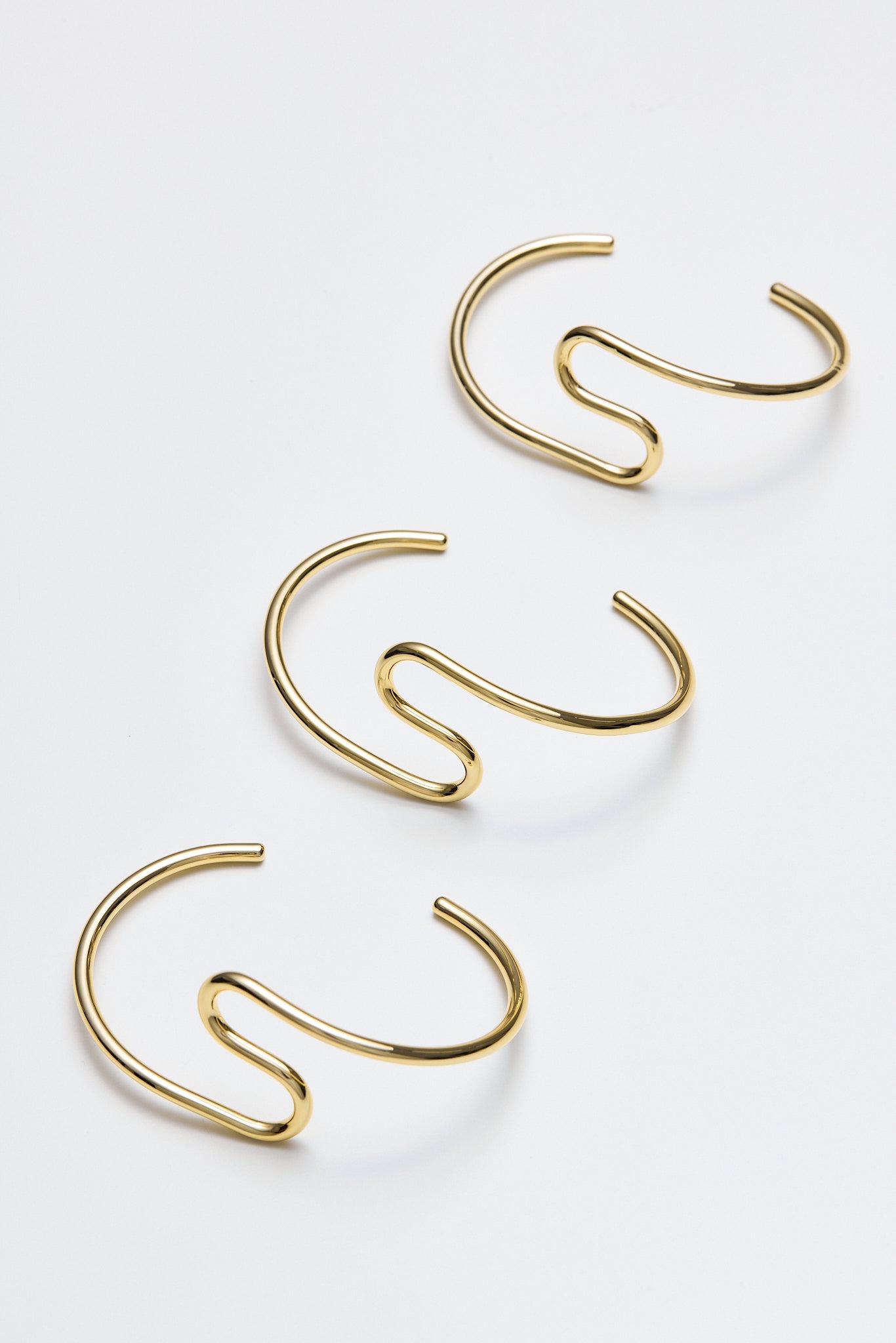 Lara & Ela | Nameless Bangle