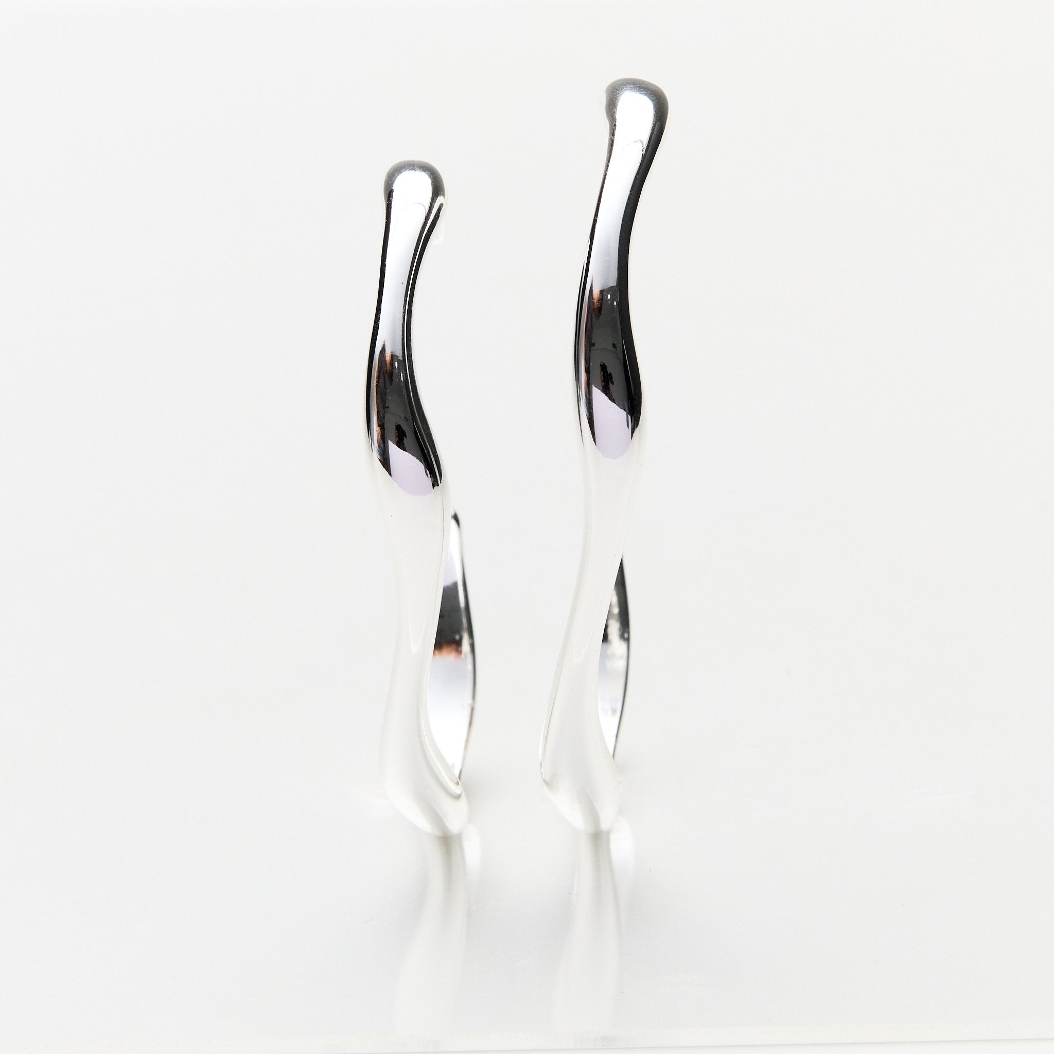 Lara & Ela I Noble Silver Bangle - Lara & Ela