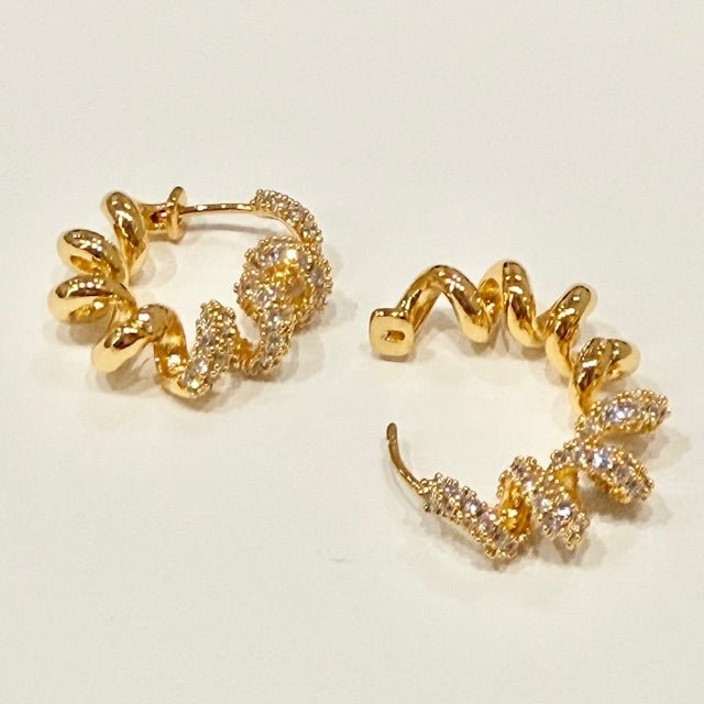 Lara & Ela | Omicron Gold Earrings - Lara & Ela