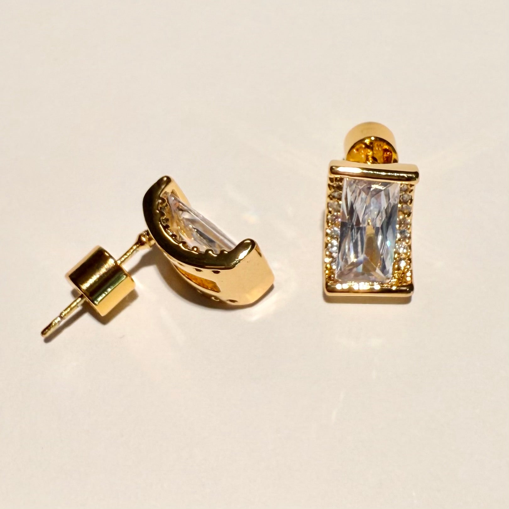 Lara & Ela | SS125 G | Earrings - Lara & Ela