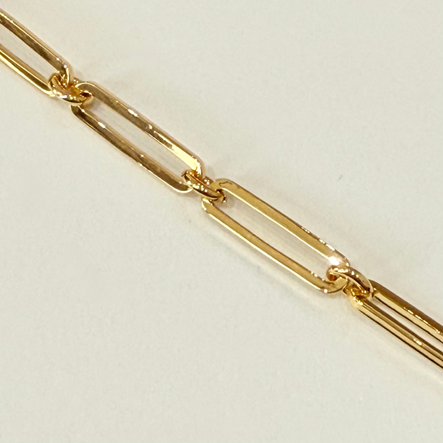 Lara & Ela | Single Ladies Gold Necklace - Lara & Ela