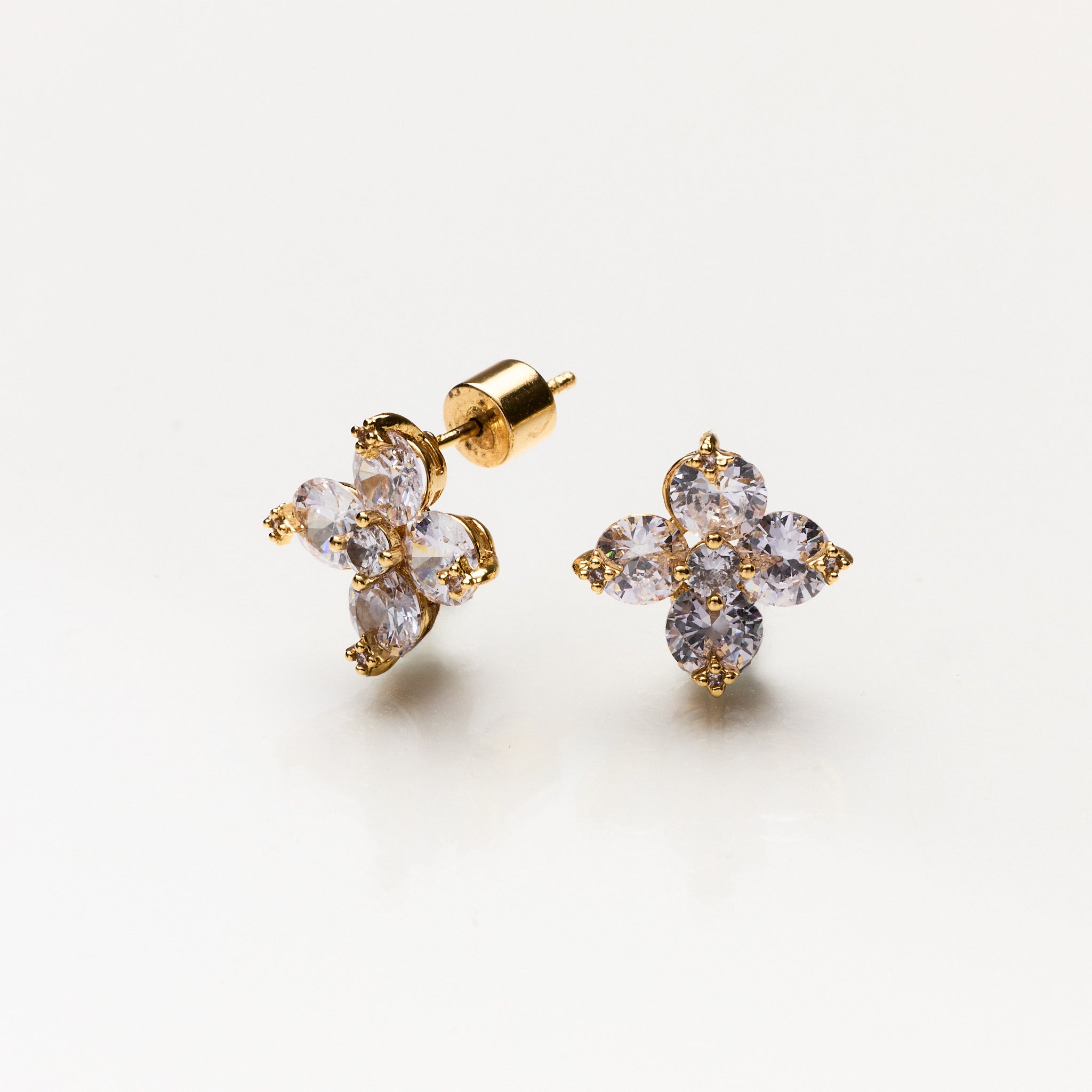 Lara & Ela | Star Light Star Bright Gold Earrings - Lara & Ela