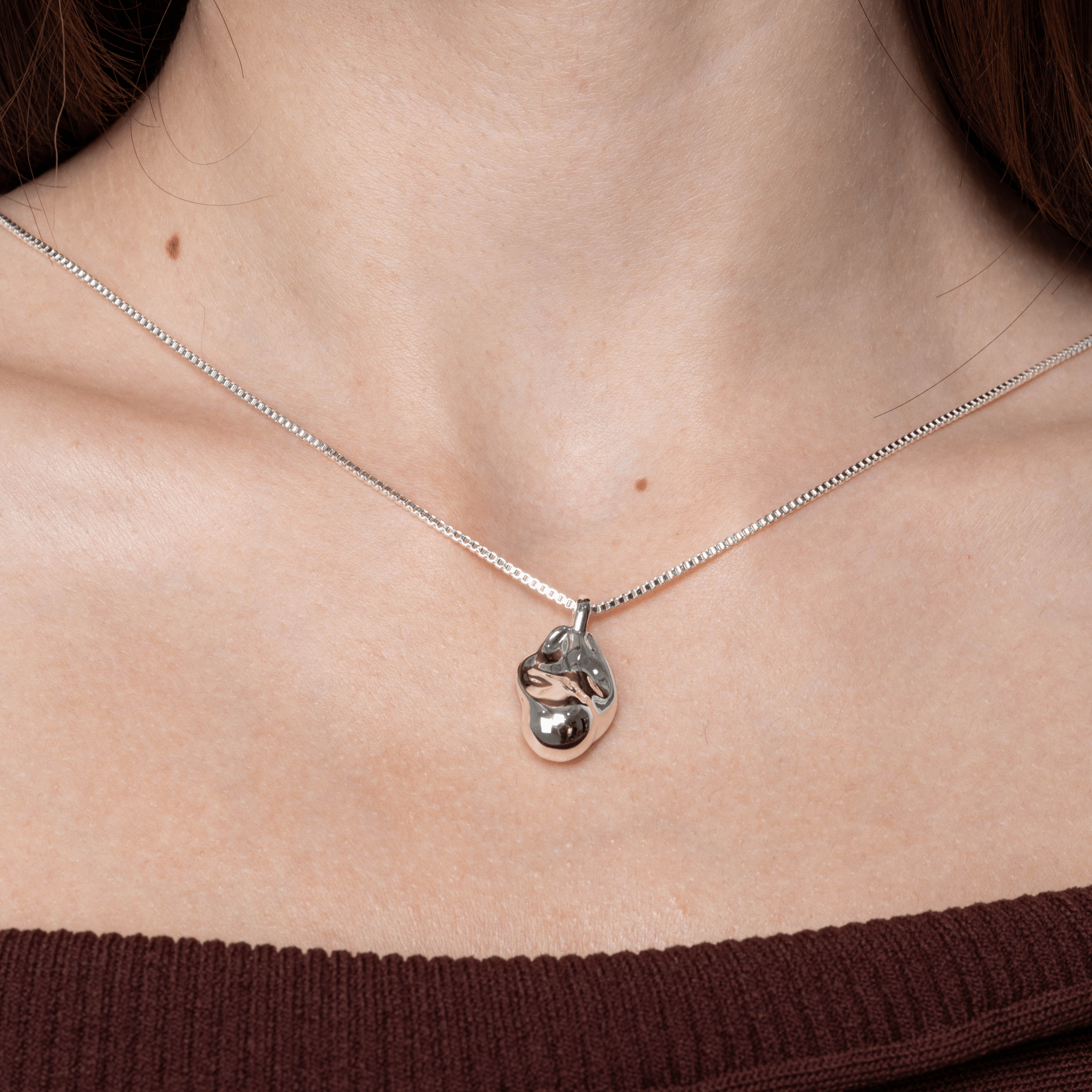 Lara & Ela | The Moon And New York City Silver Necklace - Lara & Ela