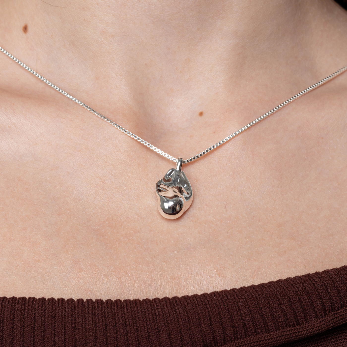 Lara & Ela | The Moon And New York City S | Necklace