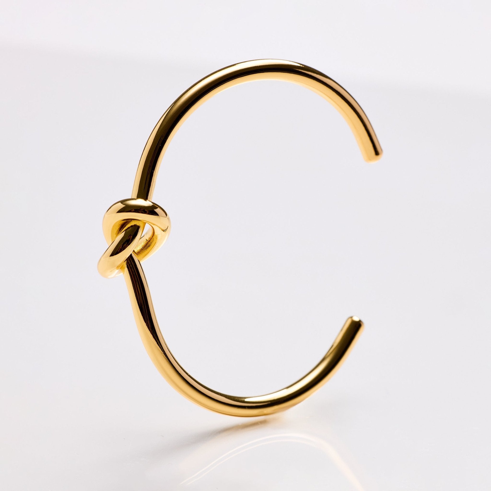 Lara & Ela | Whitney Gold Bangle - Lara & Ela